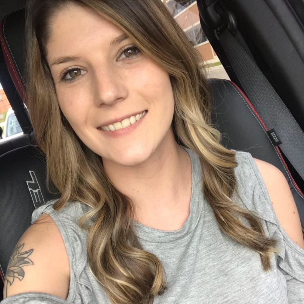 Meet your Posher, Kayla